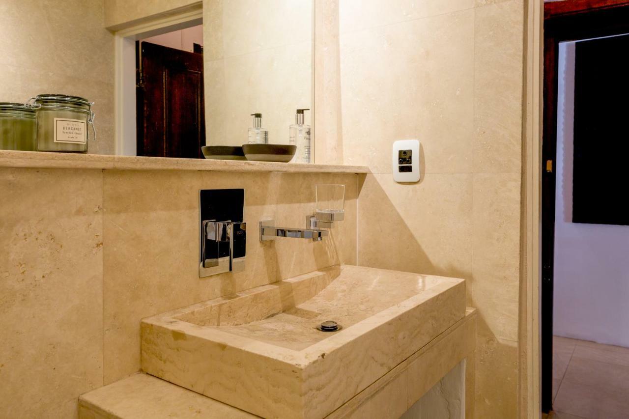 Central Cape Town, Stylish Home, With Private Courtyard Экстерьер фото