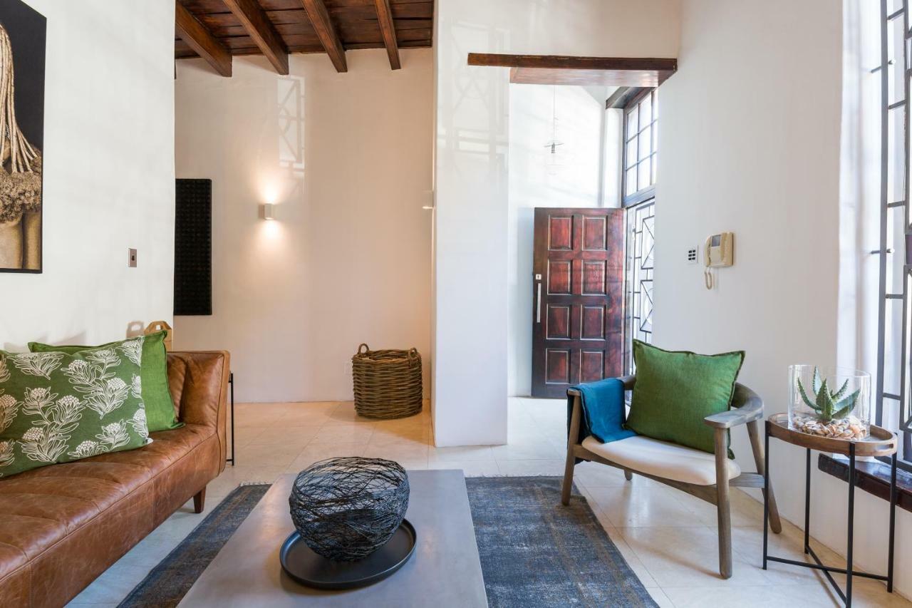 Central Cape Town, Stylish Home, With Private Courtyard Экстерьер фото