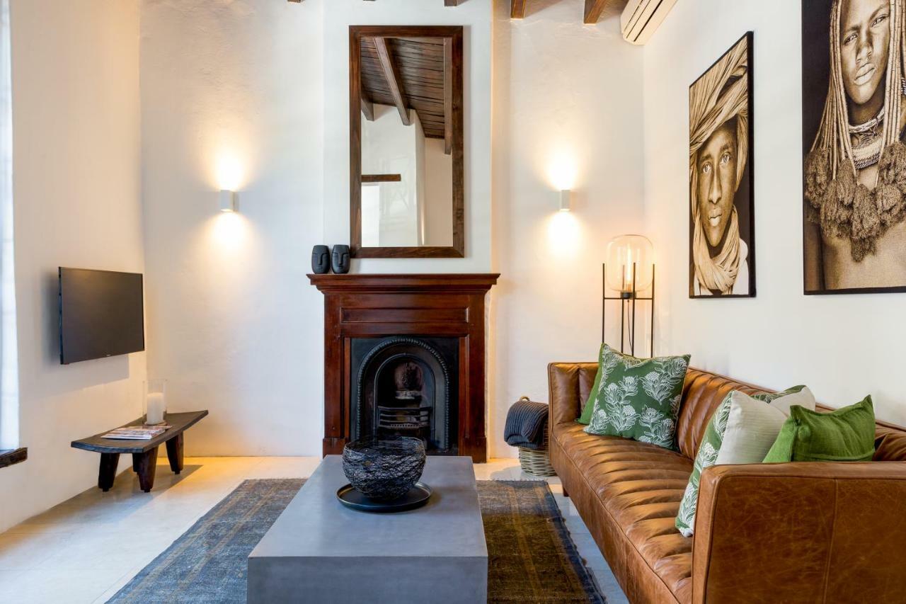 Central Cape Town, Stylish Home, With Private Courtyard Экстерьер фото