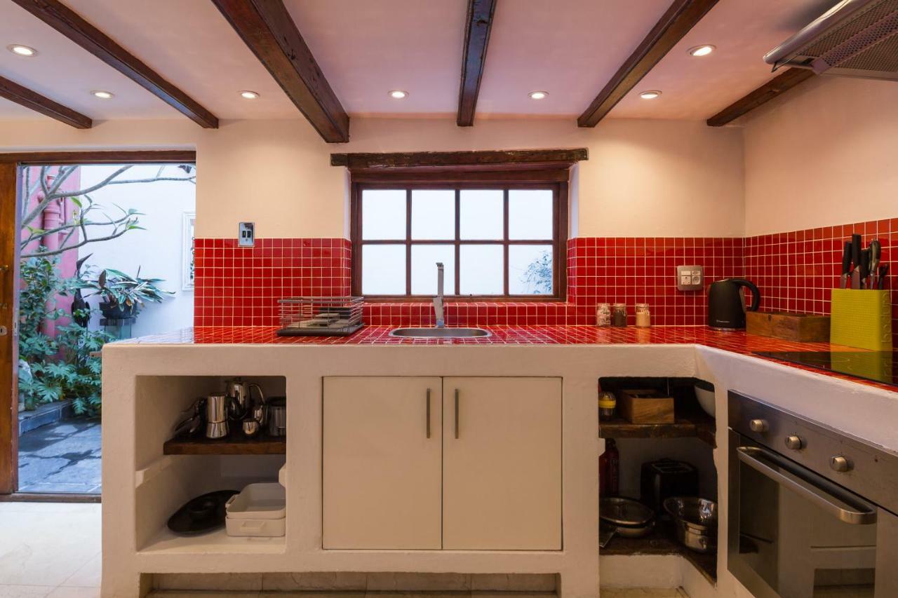 Central Cape Town, Stylish Home, With Private Courtyard Экстерьер фото